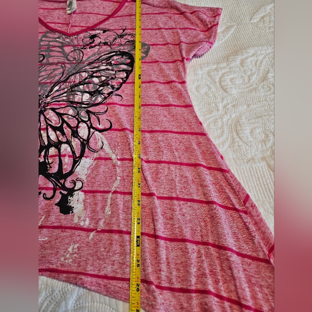 Pink Butterfly Top - Picture 2 of 6